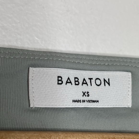 Babaton Aritzia Contour Crop Tank Top Dusky Green Womens Size XS Sage Minimalist - Picture 3 of 6